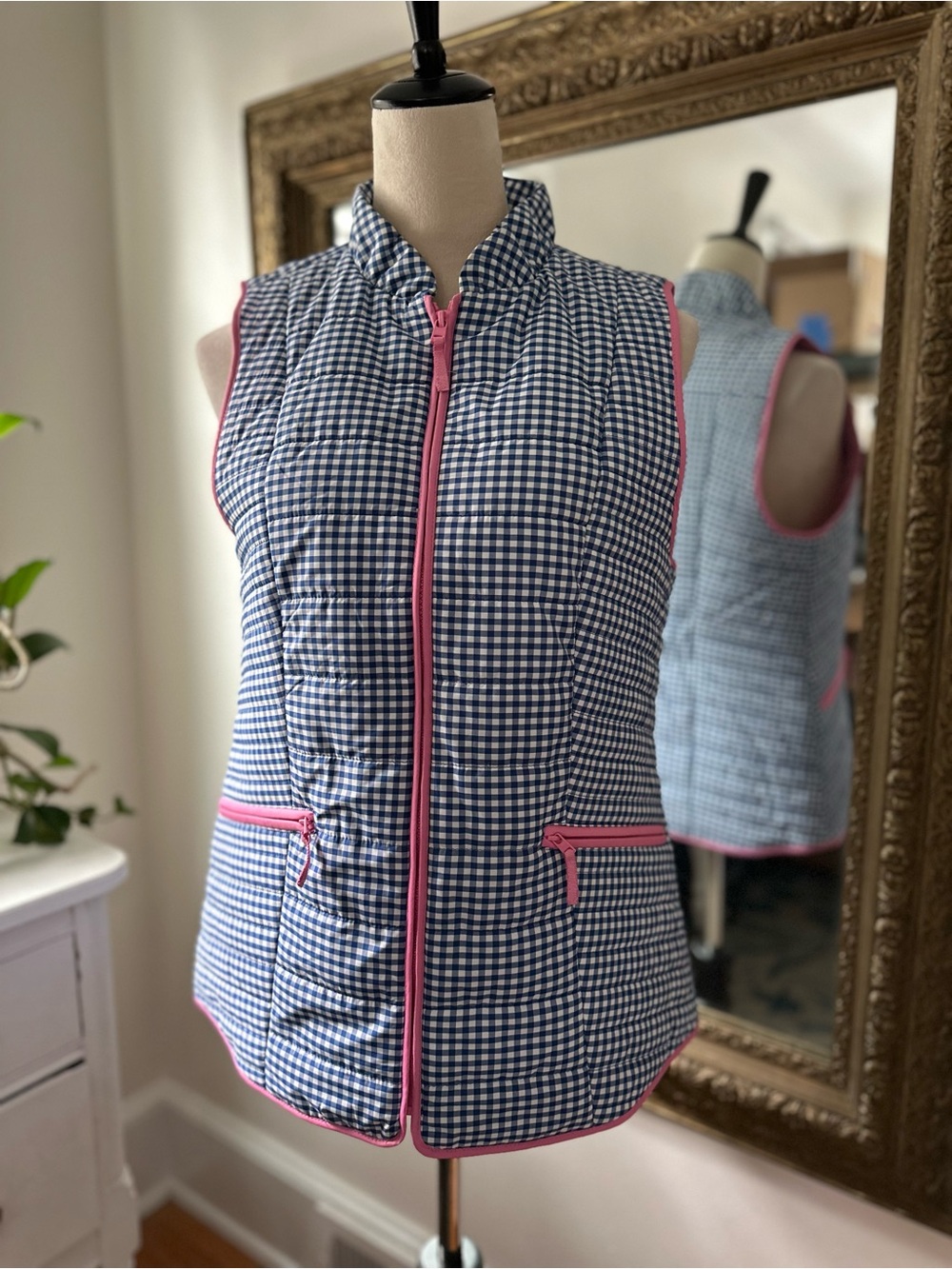 Talbot’s preppy ruffled puffer vest small gingham luxury old money errands cute